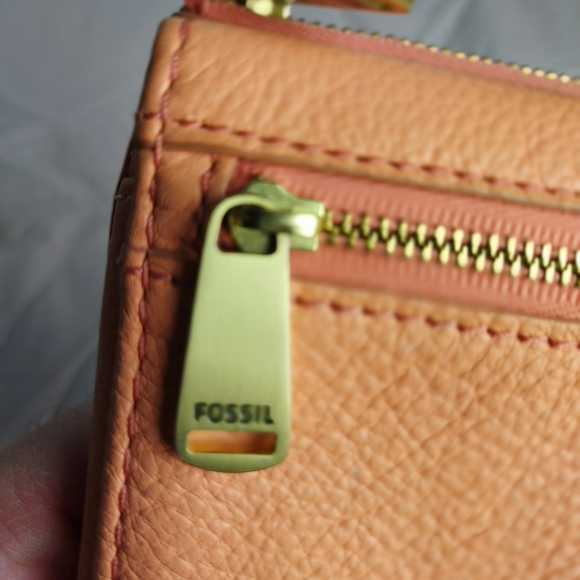 Vtg Fossil Women's Pebbles Leather Pink/Salmon Leather Wallet - Picture 13 of 16